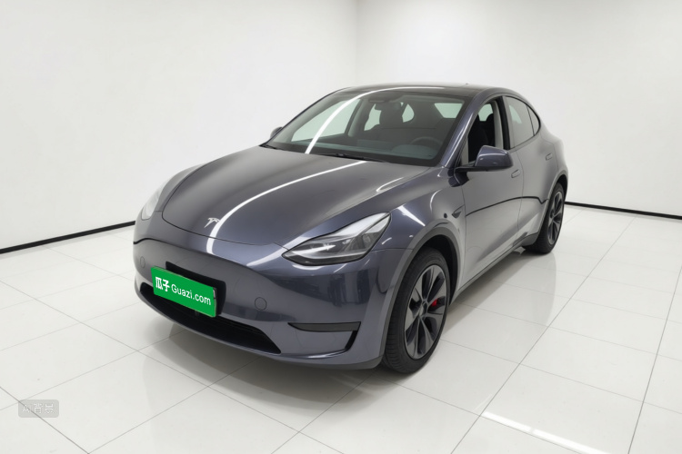 Tesla Model Y 2024 #2 Tesla Model Y 2024 car image #2