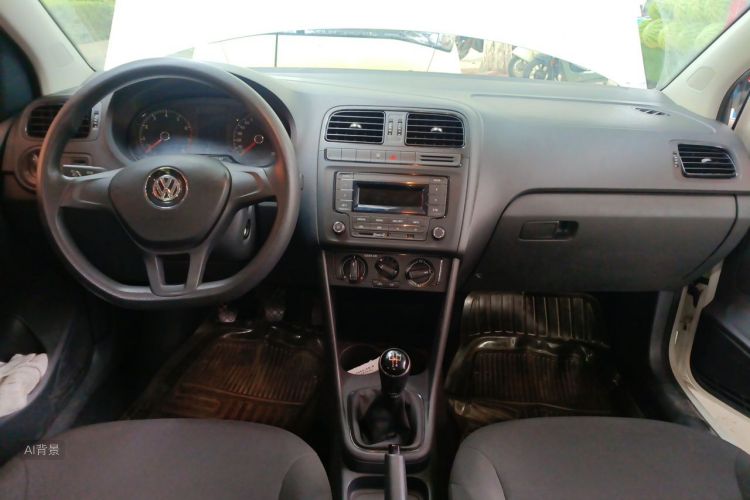 Volkswagen Polo 2018 car image #11
