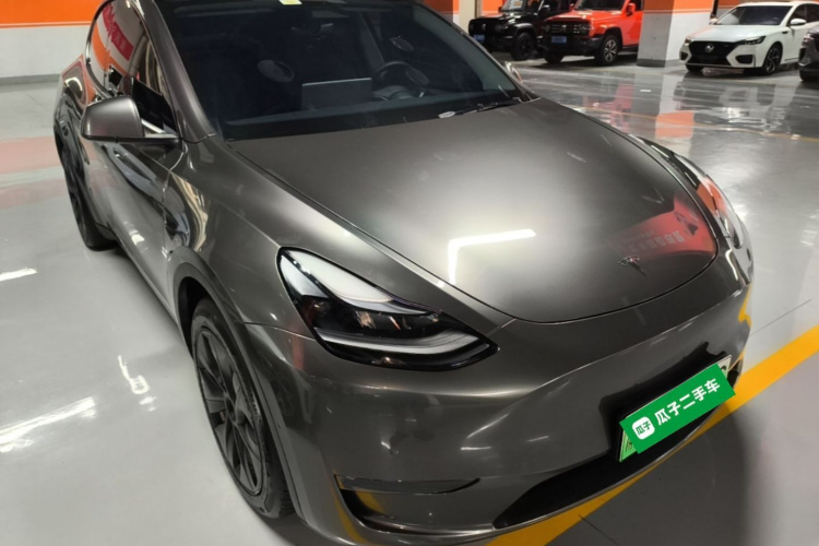 Tesla Model Y 2022 #4 Tesla Model Y 2022 car image #4