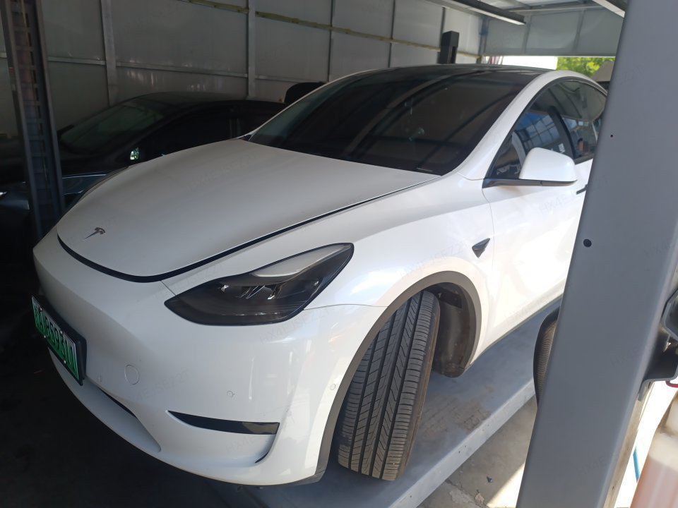 Tesla Model Y 2023 Tesla Model Y 2023 car image