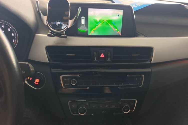 BMW X1 2018 #13 BMW X1 2018 car image #13