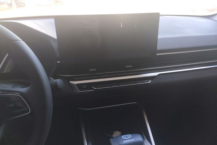 GEELY Emgrand 2024 #15 GEELY Emgrand 2024 immagine di auto #15
