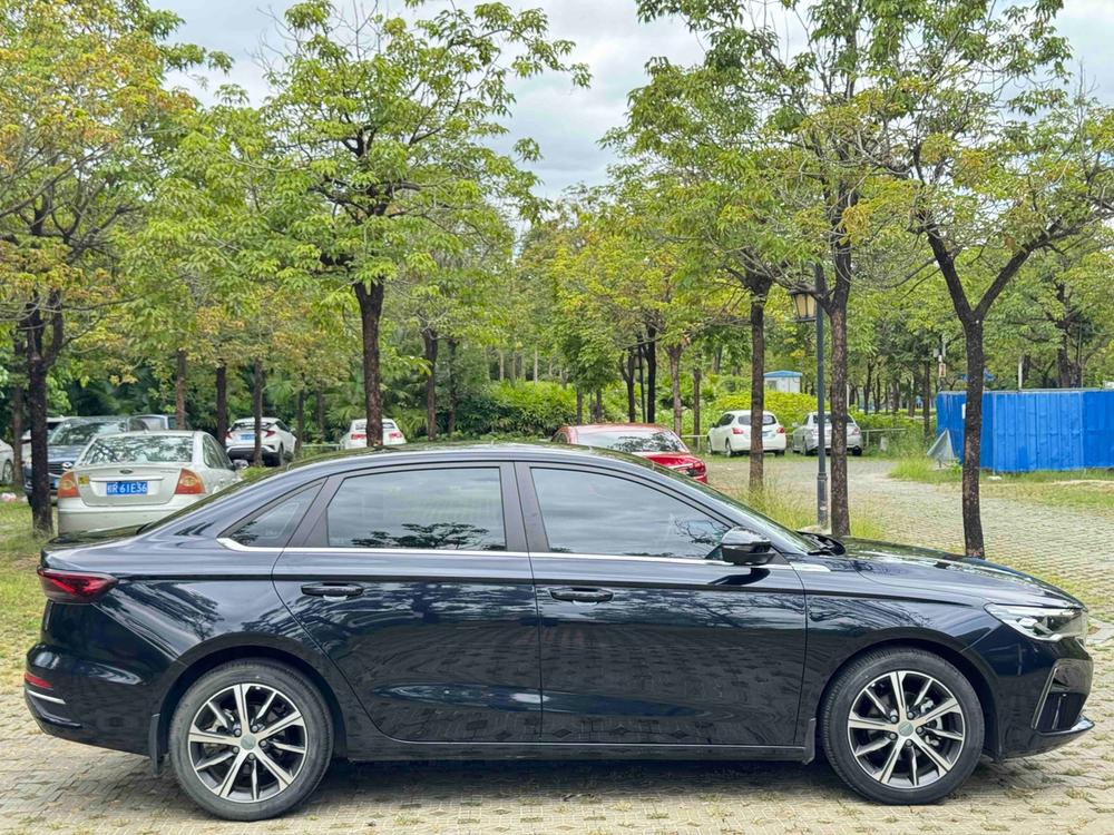 GEELY Emgrand 2022 car image #8