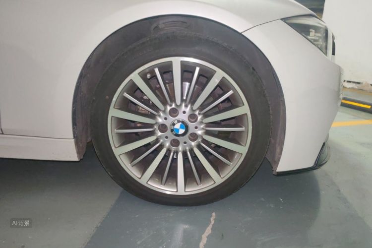 BMW 3 Series 2019 car image #9