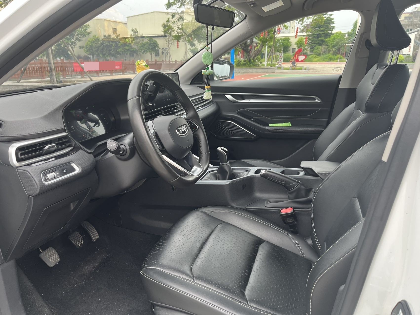 GEELY Emgrand 2023 imagem de carro #4