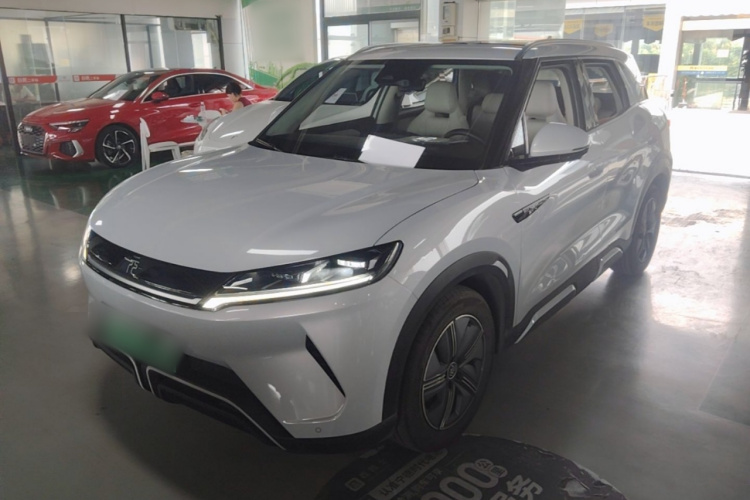 BYD YuanUP 2024 #2 BYD YuanUP 2024 car image #2