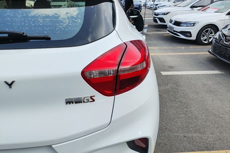 GEELY Emgrand GS 2019 car image #8