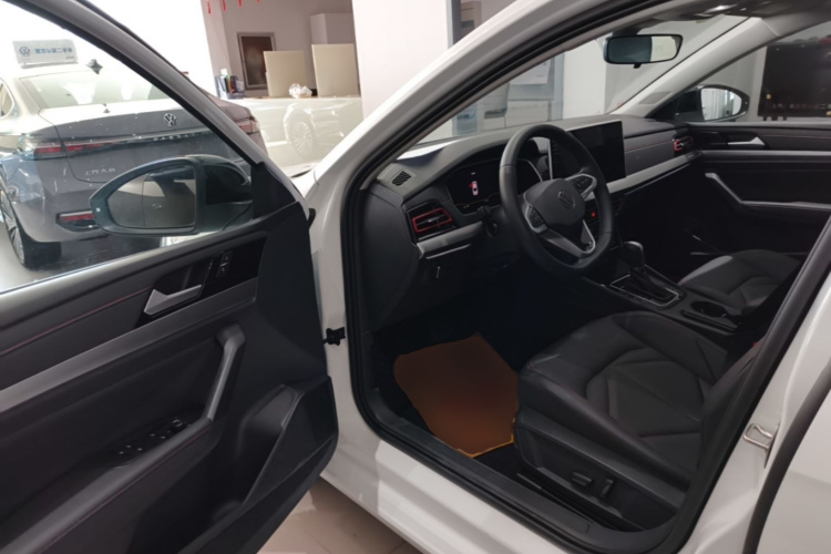 Volkswagen Lavida 2024 car image #16