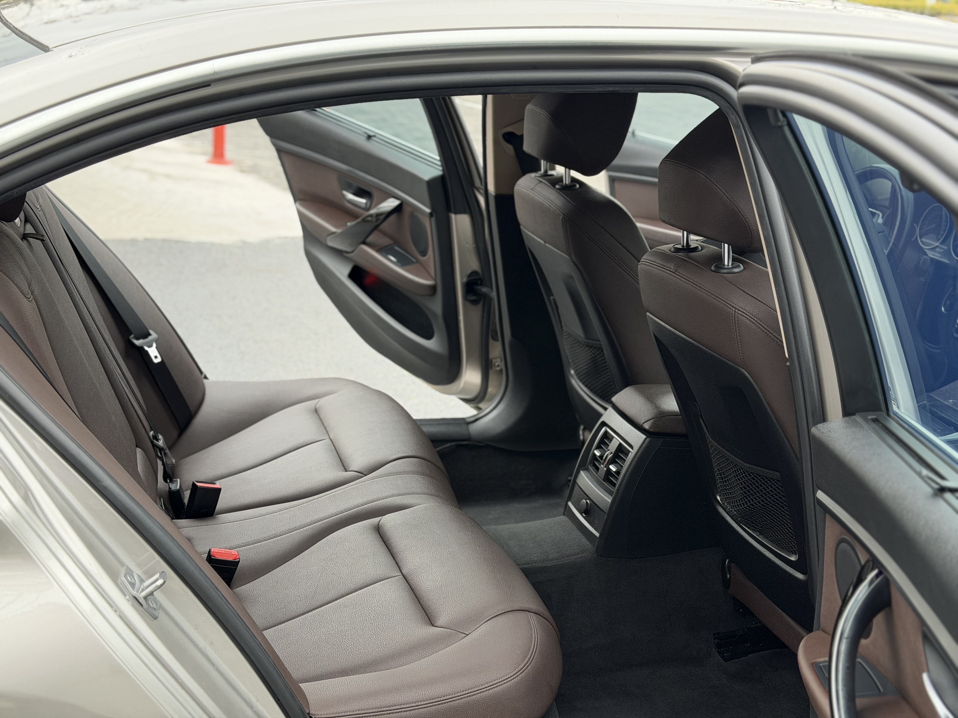 BMW 3 Series 2019 car image #7