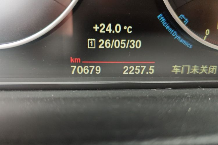 BMW 3 Series 2019 #8 BMW 3 Series 2019 immagine di auto #8