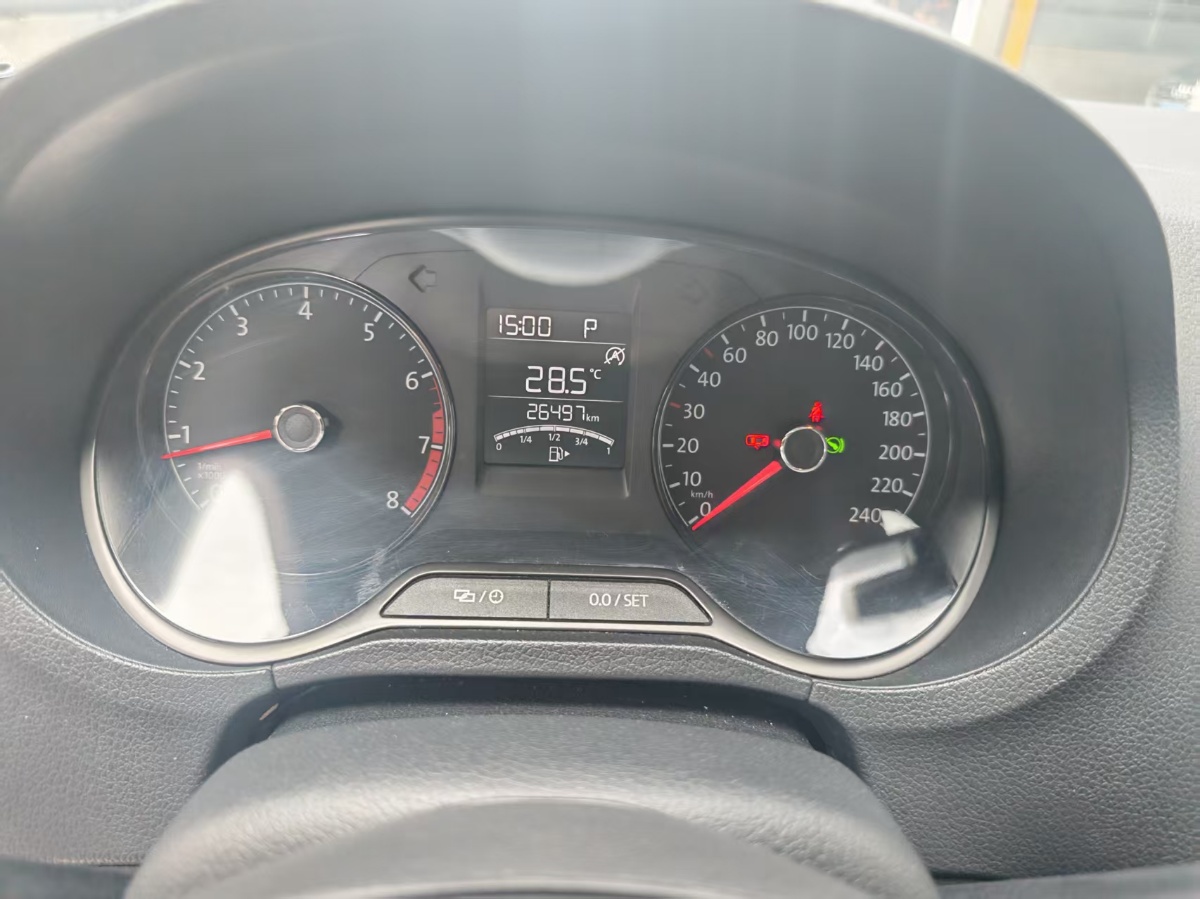 Volkswagen Polo 2019 car image #8