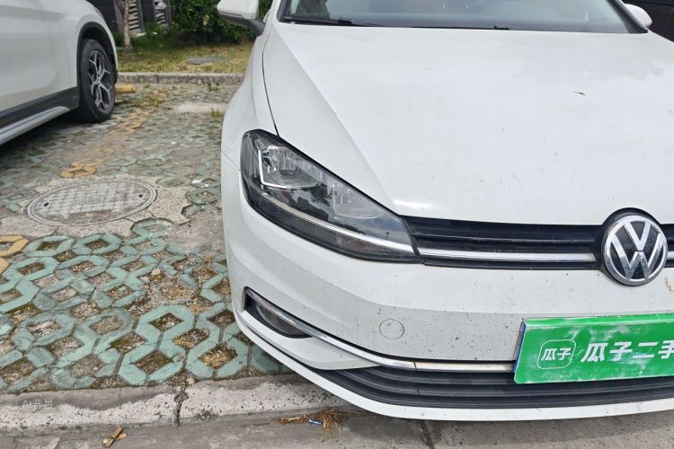 Volkswagen Golf 2019 car image #8