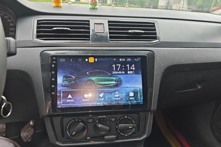 Volkswagen Santana 2017 car image #13