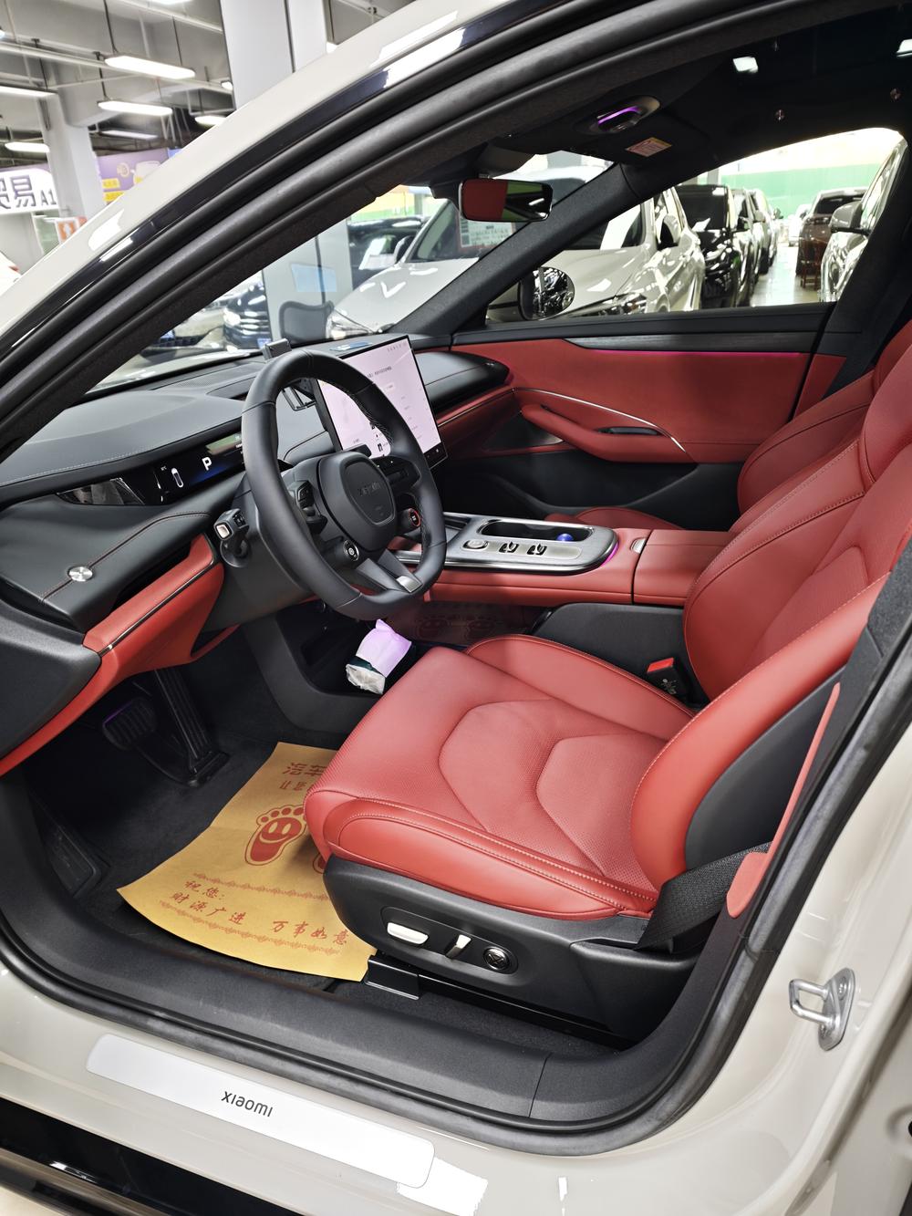 2024 #13 2024 immagine di auto #13