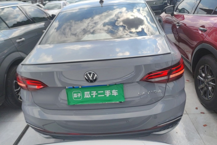 Volkswagen Lavida 2025 car image #4