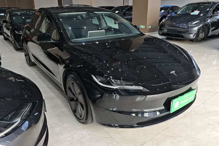 Tesla Model 3 2023 car image #4