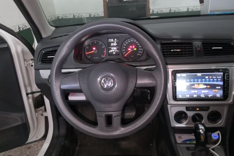 Volkswagen Lavida 2015 car image #11