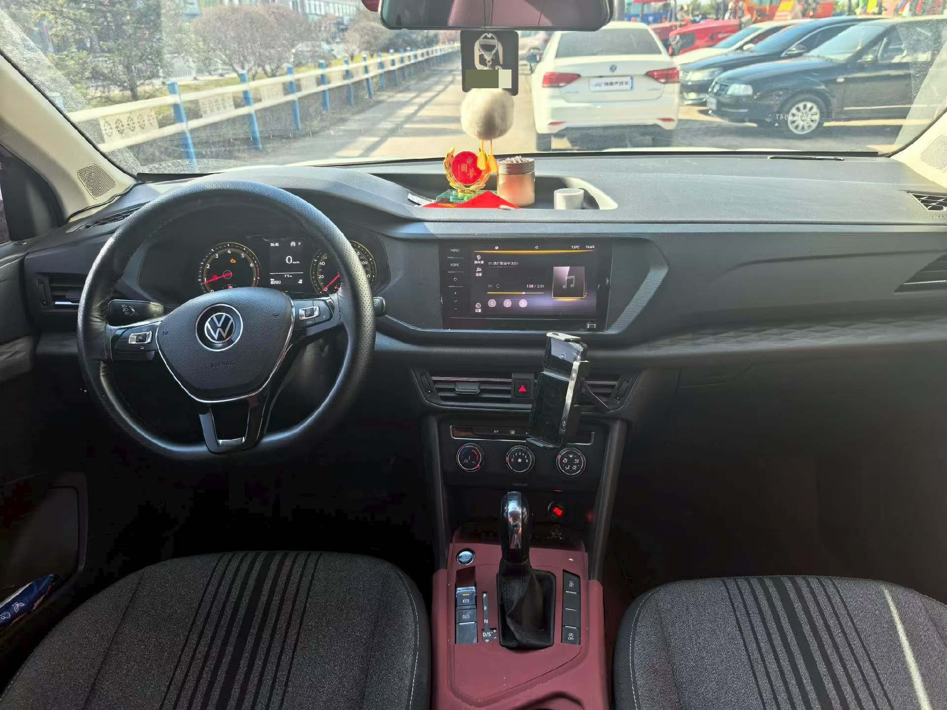 2022 car image #6