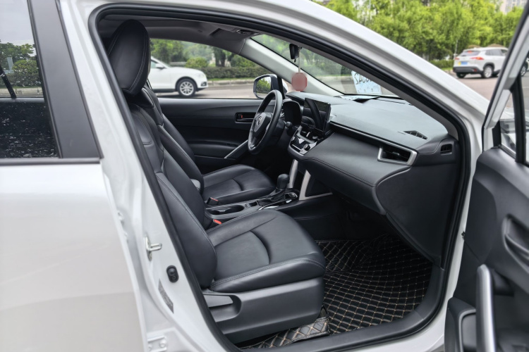 Toyota Corolla Cross 2023 car image #14