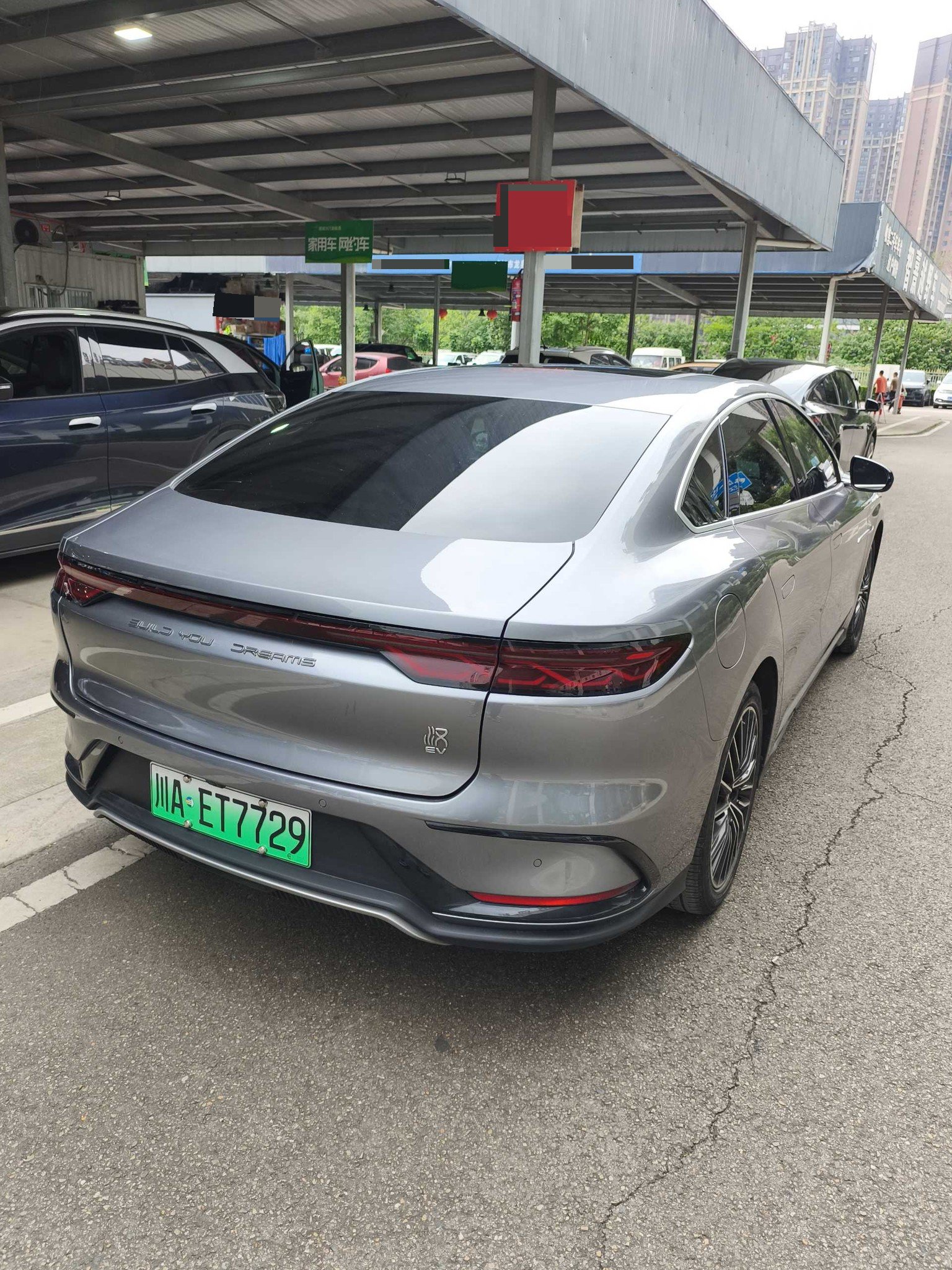 BYD Han 2023 #4 BYD Han 2023 car image #4