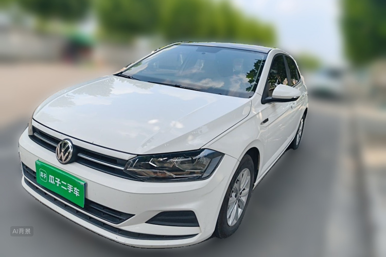 Volkswagen Polo 2020 car image #2