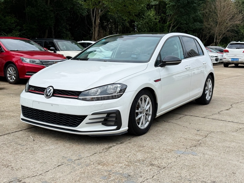 Volkswagen Golf 2019 #3 Volkswagen Golf 2019 car image #3