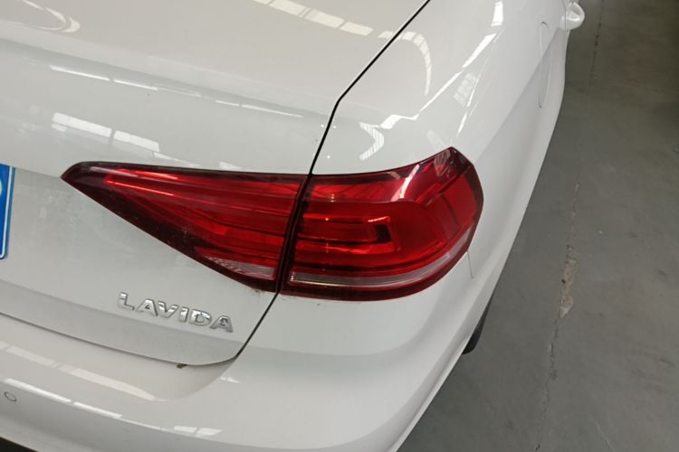 Volkswagen Lavida 2021 car image #8