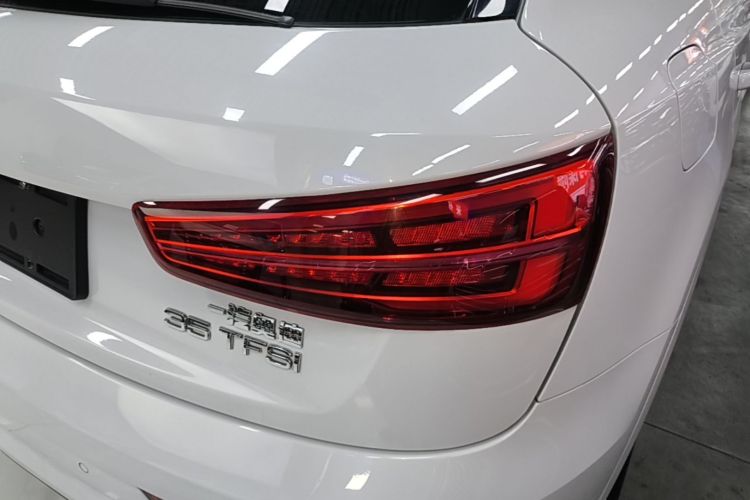 Audi Q3 2017 #8 Audi Q3 2017 car image #8