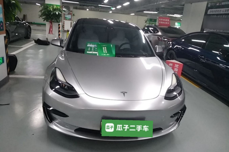 Tesla Model 3 2021 car image #3