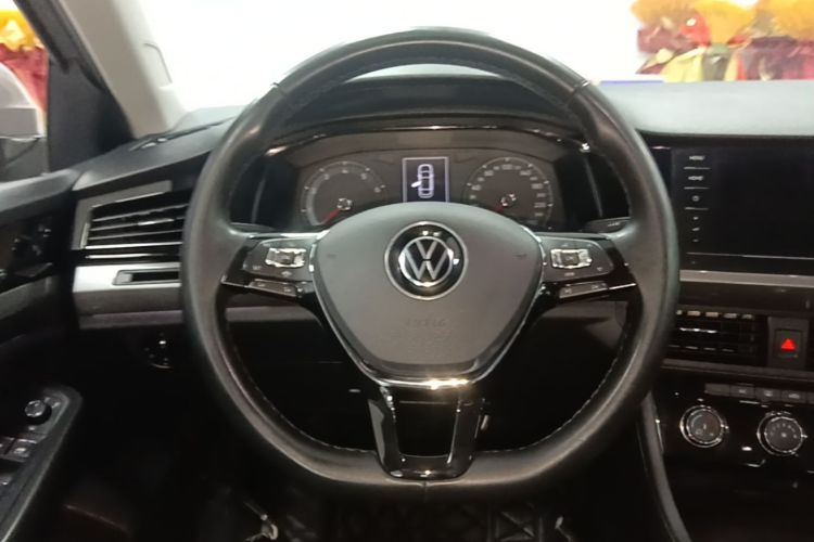 Volkswagen Bora 2022 car image #11