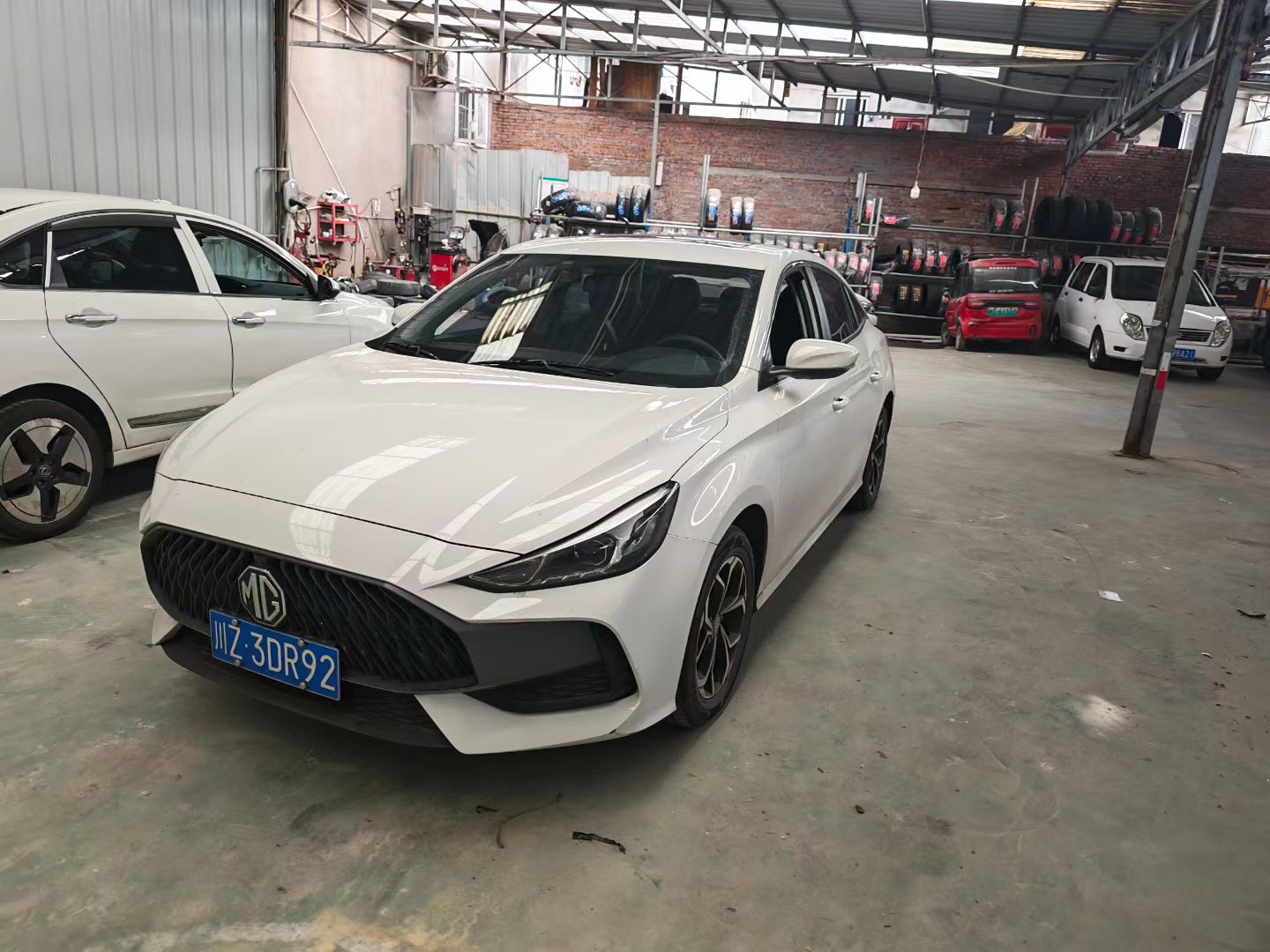 MG 5 2023 imagen de coche 