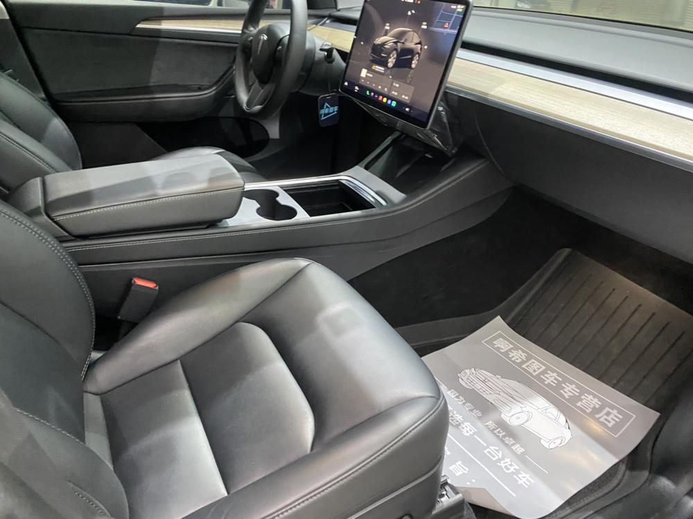 Tesla Model Y 2023 #16 Tesla Model Y 2023 car image #16