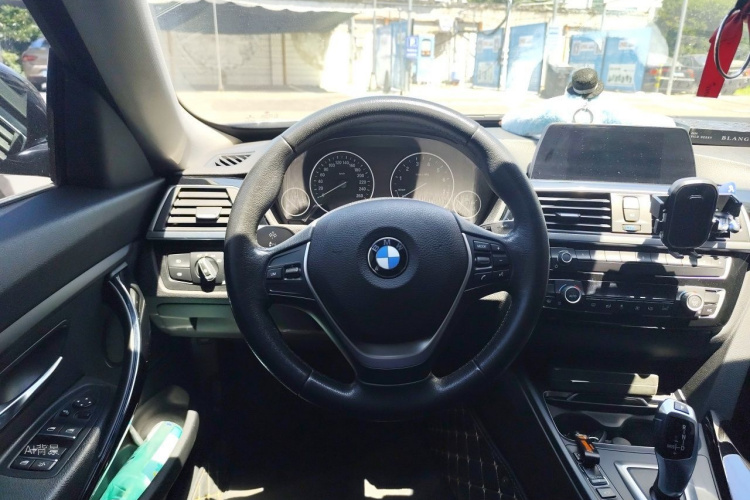 BMW 3 Series GT 2019 #12 BMW 3 Series GT 2019 car image #12
