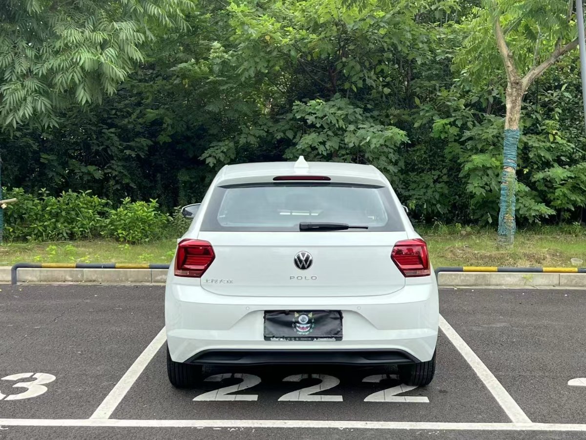 Volkswagen Polo 2023 car image #9