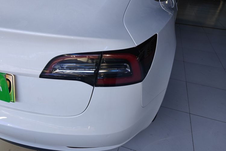 Tesla Model 3 2020 car image #8