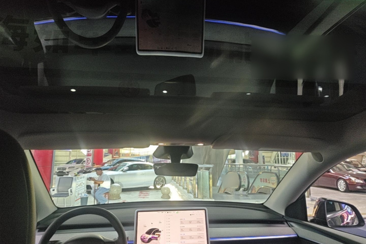 Tesla Model Y 2024 #18 Tesla Model Y 2024 car image #18
