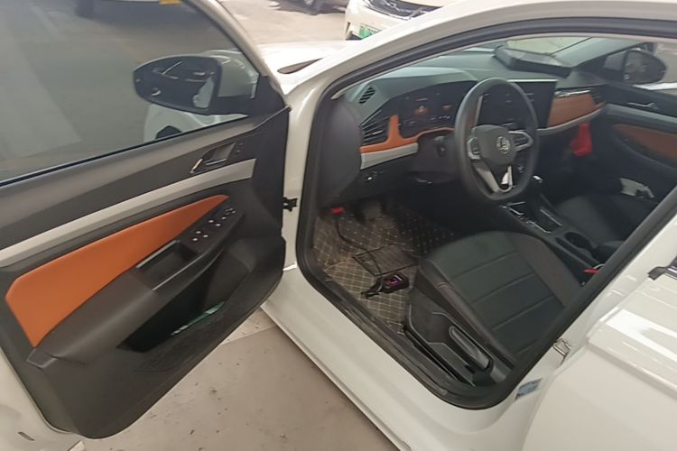 Volkswagen Bora 2026 car image #16