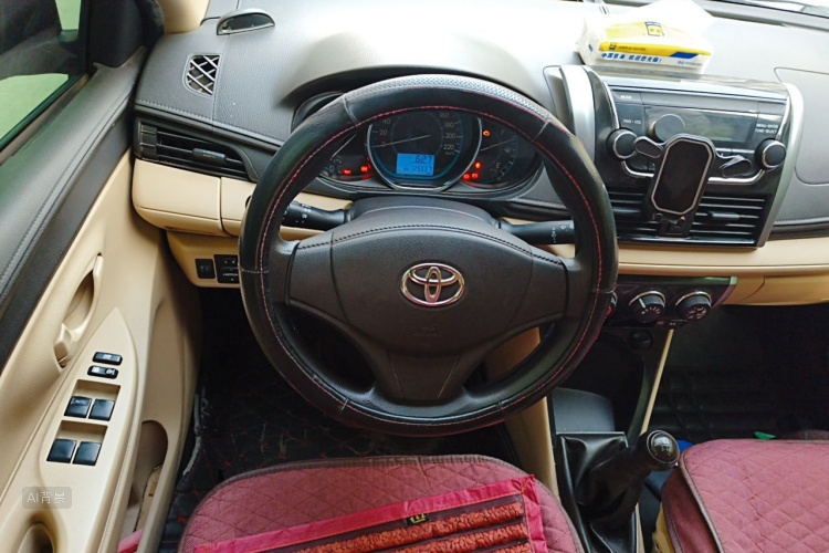 Toyota Vios 2015 car image #12
