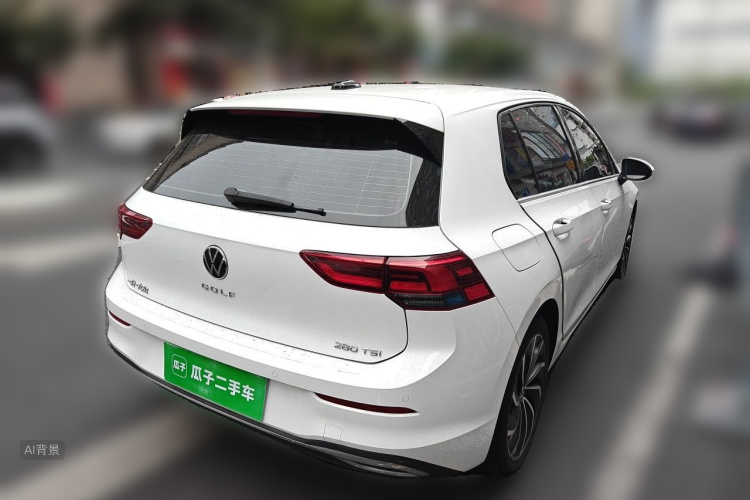 Volkswagen Golf 2023 car image #7