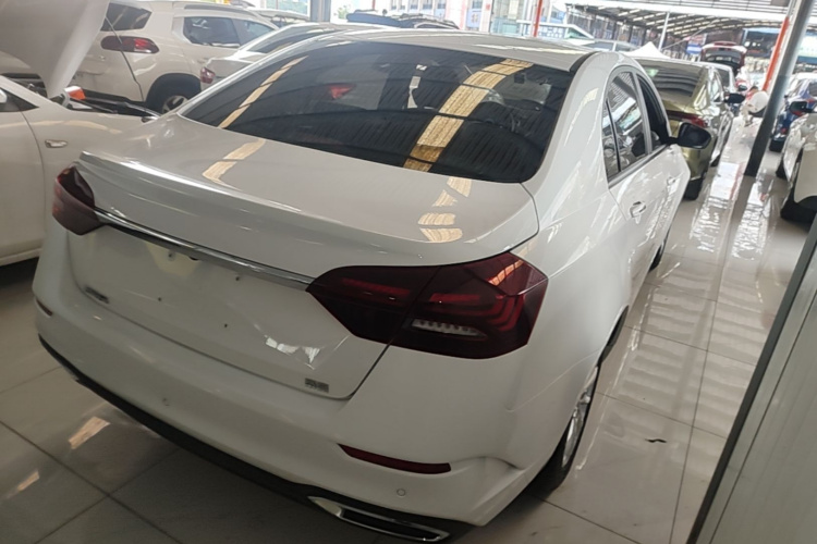 GEELY Emgrand 2021 car image #7
