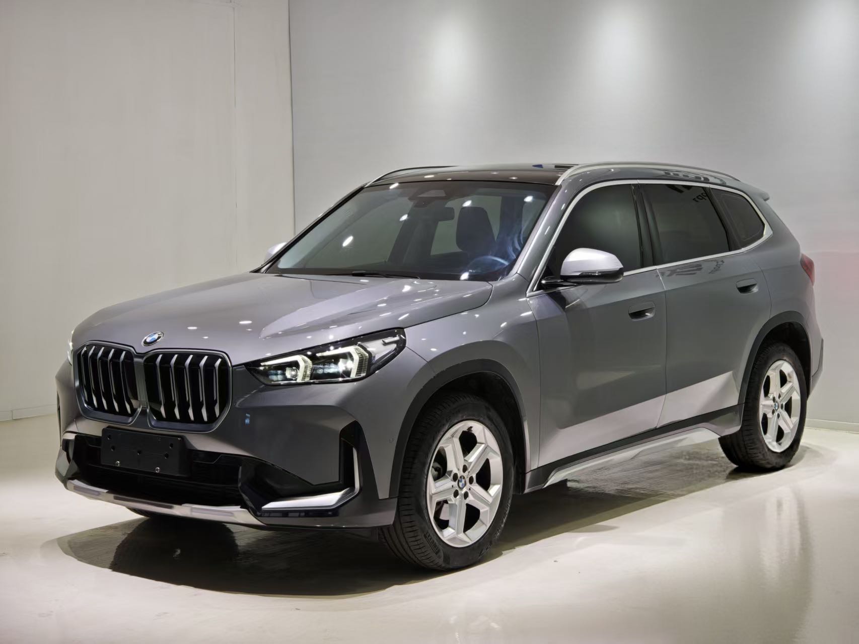 BMW X1 2024 car image 