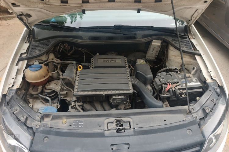 Volkswagen Polo 2016 car image #22
