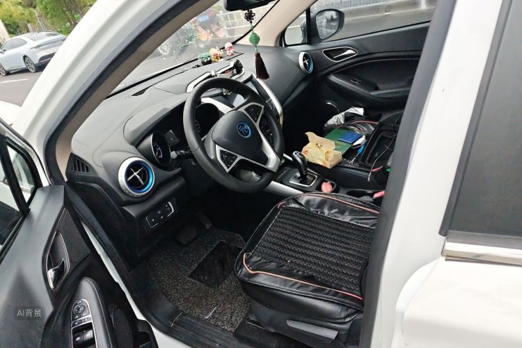 BYD Yuan New Energy 2019 #17 BYD Yuan New Energy 2019 car image #17