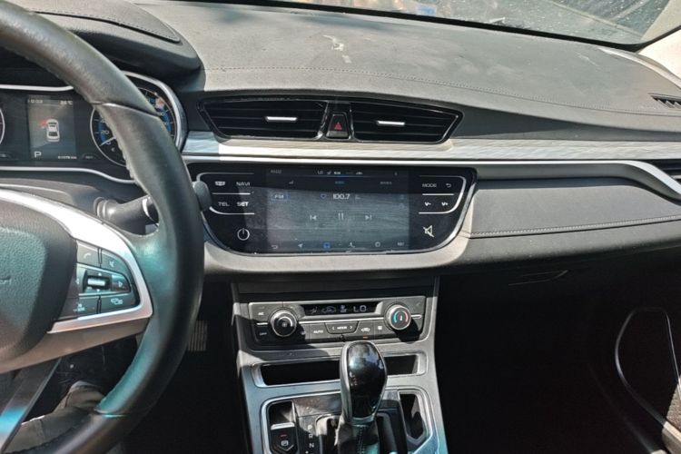 GEELY Emgrand 2020 car image #13