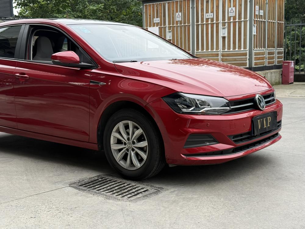 Volkswagen Polo 2020 car image #6