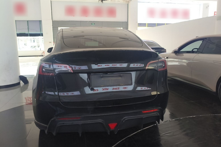 Tesla Model Y 2022 #6 Tesla Model Y 2022 car image #6