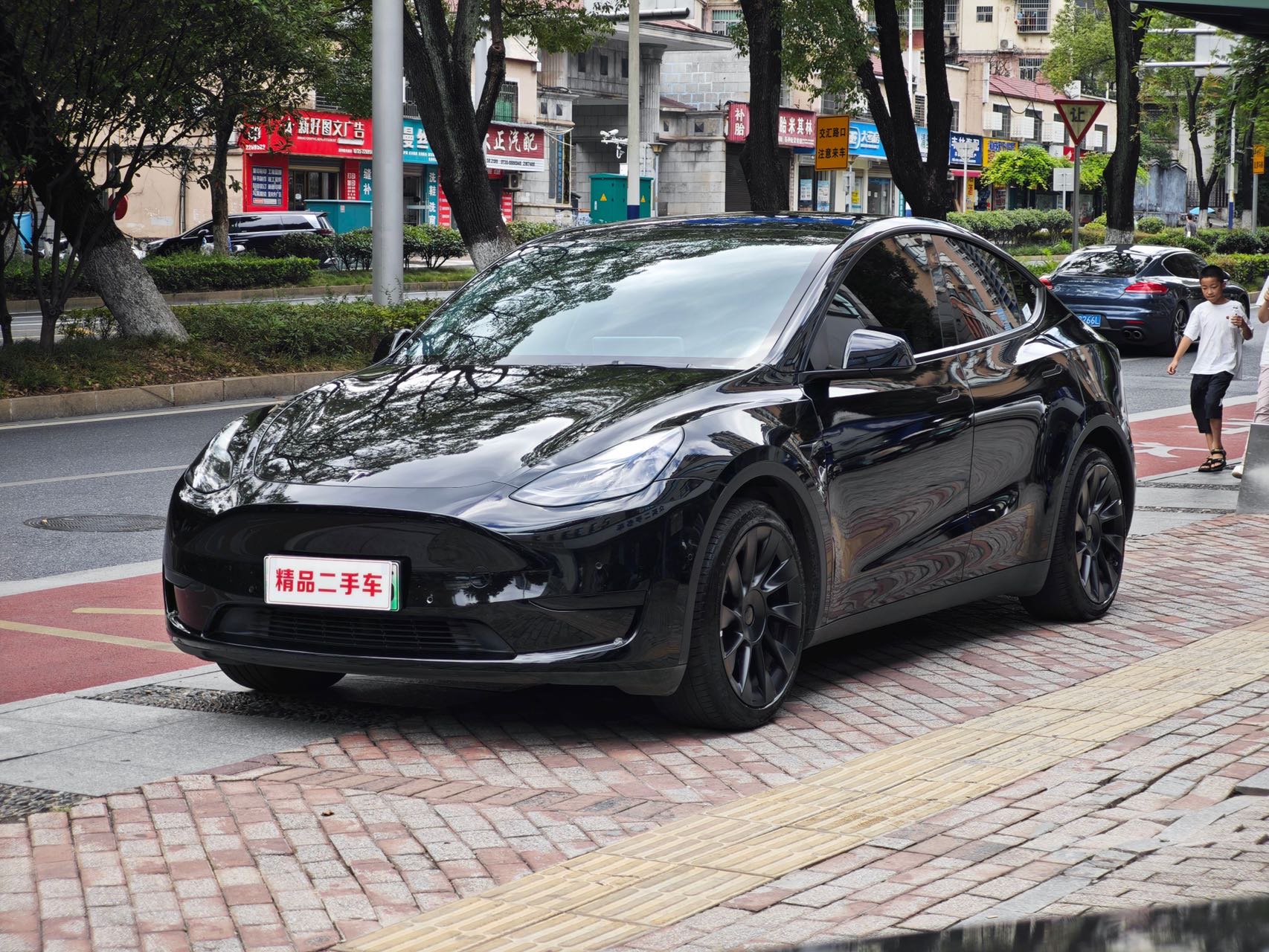 Tesla Model Y 2022 Tesla Model Y 2022 car image