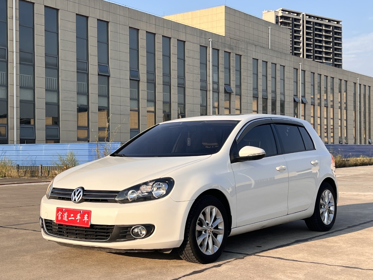 Volkswagen Golf 2013 Volkswagen Golf 2013 car image