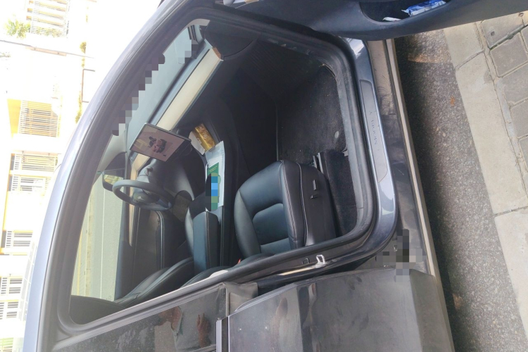 Tesla Model Y 2022 car image #21