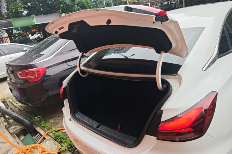 MG 5 2025 car image #19